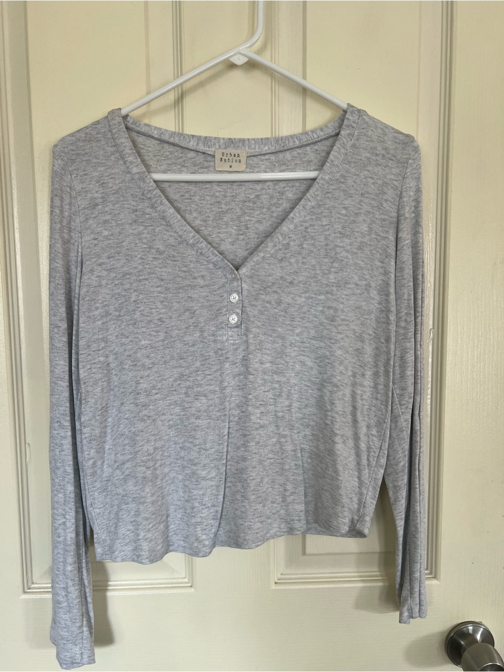 Urban Nation Gray V Neck Henley Long Sleeve Top Medium Soft Stretch